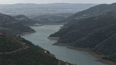 Kocaeli Valiliği, bölgede beklenen yağışlı periyot nedeniyle Yuvacık Barajı’nda kontrollü