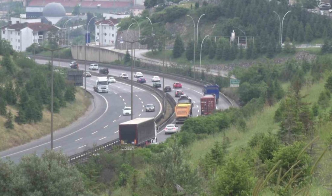 Kurban Bayramı tatilinin 3. gününde yola çıkan vatandaşlar, Kuzey Marmara