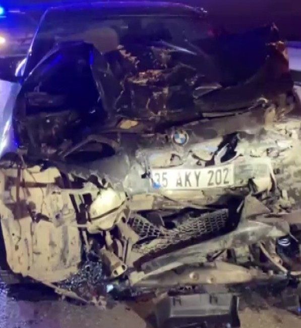 Kocaeli’de iki motosiklet, bir hafif ticari araç ve bir otomobilin