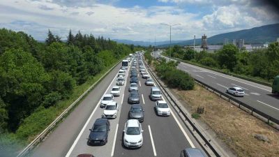 DÜZCE(İHA) – Kurban Bayramı tatilinin son gününde Anadolu Otoyolu Düzce