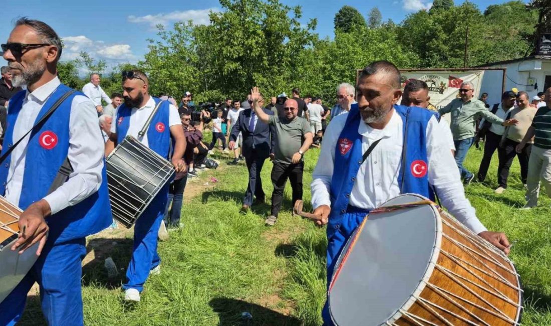 Düzce(İHA) – Düzce’nin Akçakoca ilçesine bağlı Balatlı Tarihi Geleneksek Karakucak