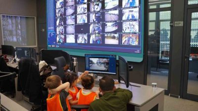 Kocaeli’de bilinçli yayalar ve duyarlı sürücüler yetiştirmek amacıyla minik öğrenciler