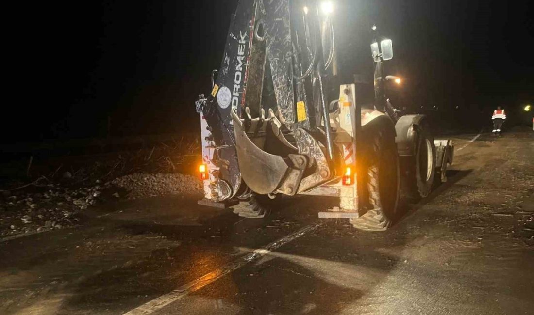 Bilecik’te etkili olan sağanak yağış nedeniyle Osmaneli ilçesini Sakarya’ya bağlayan