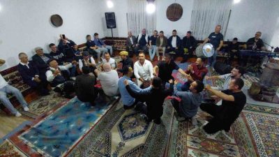 Bolu’nun Mudurnu ilçesinde kış aylarının vazgeçilmez eğlencelerinden biri olan ve
