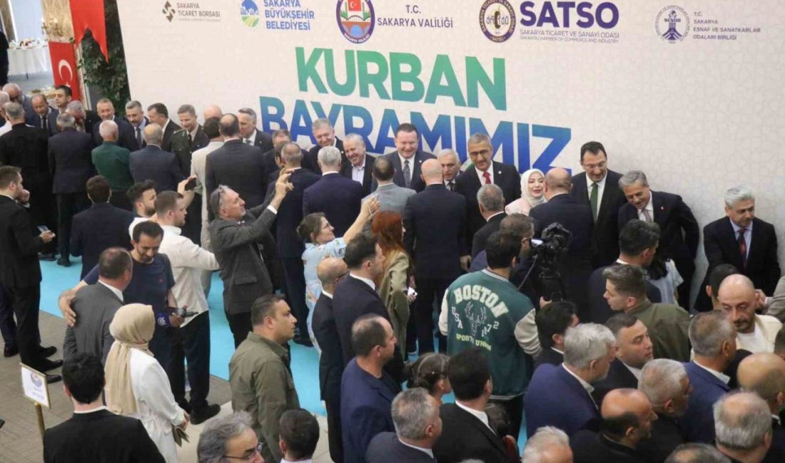 Sakarya’da Kurban Bayramı dolayısıyla düzenlenen resmi bayramlaşma programı, protokol üyeleri