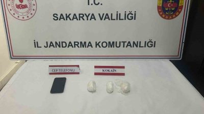 Sakarya’nın 4 ilçesinde jandarma ekiplerince torbacılara yönelik yapılan uyuşturucu operasyonunda