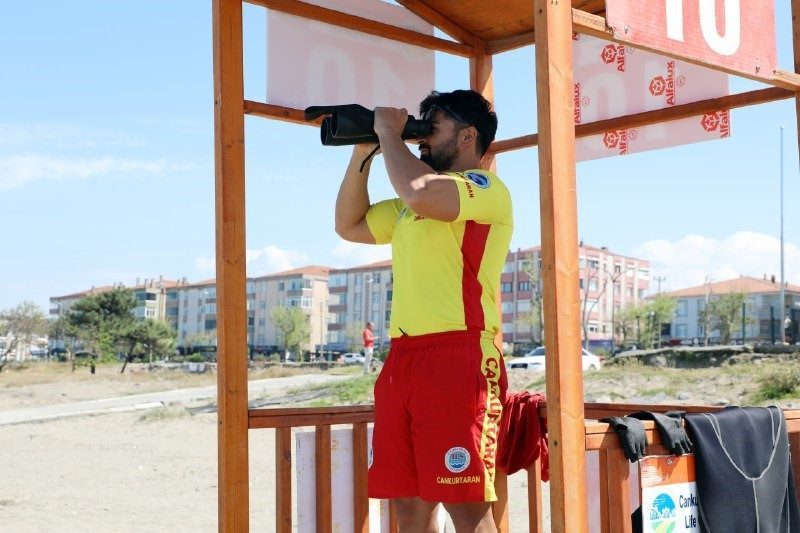 Sakarya’nın Karadeniz’e kıyısı olan Karasu ve Kocaali ilçelerinde vatandaşların huzur