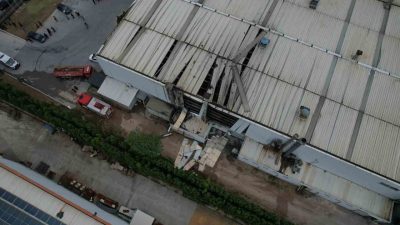 Sakarya’nın Hendek ilçesinde buhar kazanında patlama meydana gelen ve ardından