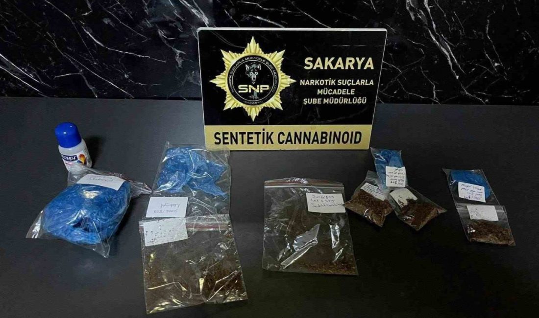 Sakarya’nın Arifiye ilçesinde polis ekiplerince uyuşturucu madde ticareti yapanlara yönelik