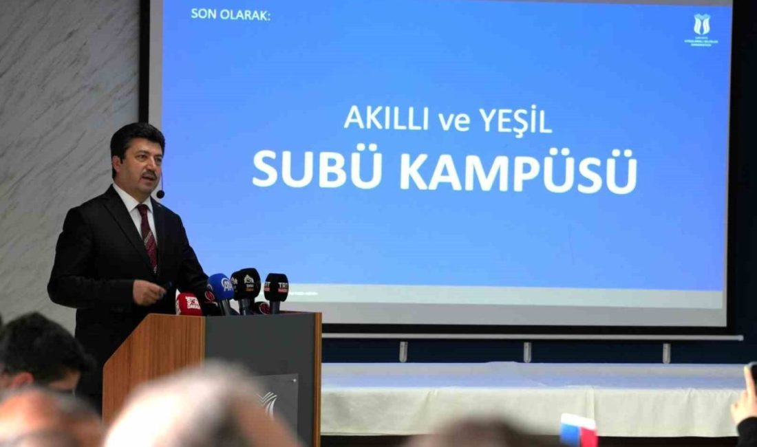 SUBÜ’nün 8’inci kuruluş yıl dönümünde yeni kampüs müjdesi Sakarya Uygulamalı Bilimler Üniversitesi Rektörü Prof. Dr. Mehmet Sarıbıyık, üniversitenin