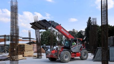 Kocaeli’de SEKA Kültür Alanı’nda hayata geçirilen Teknoşehir Projesi’nde çalışmalar yüzde