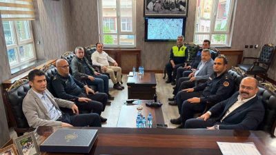 Tosya Kaymakamlığı ve Tosya Belediyesi’nin öncülüğünde düzenlenen şehir içi trafiğine