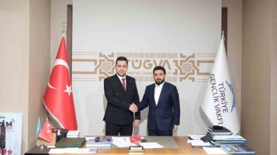 Bilecik’te eğitim ve sivil toplum alanındaki çalışmalarıyla tanınan Ahmet Husrev