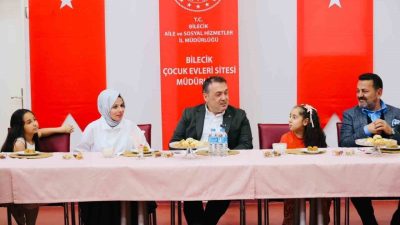 Bilecik Valisi Faik Oktay Sözer ve eşi Zeynep Sözer, Kurban
