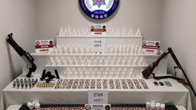 Yalova merkezli 4 ilde gerçekleşen uyuşturucu operasyonunda 22 şüpheli tutuklandı.