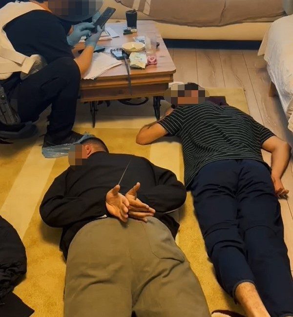 Yalova’da DEAŞ operasyonunda 2 tutuklama Yalova’da DEAŞ terör örgütüne yönelik düzenlenen operasyonda gözaltına alınaan 5