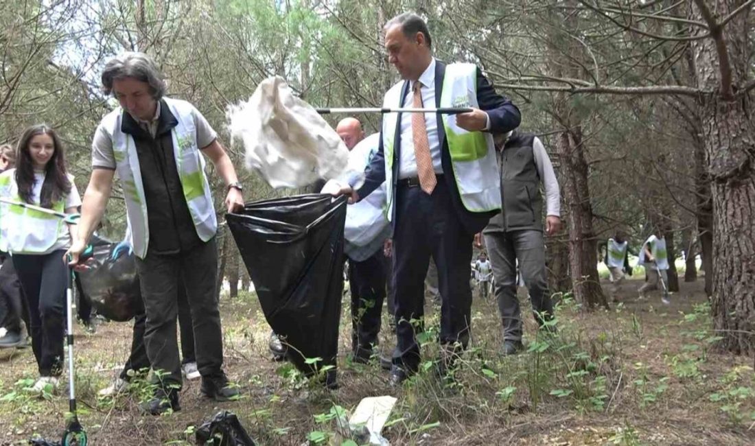 Yalova’da “Orman Benim” etkinliğinde Vali Ahmet Hamdi Usta, öğrencilerle ormanlık