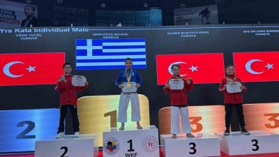 DÜZCE(İHA) – İstanbul’da düzenlenen Çocuklar Balkan Karate Şampiyonasında Düzceli sporcu