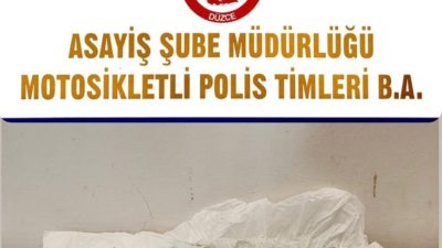 Düzce İl Emniyet Müdürlüğü Yunus ekipleri, devriye sırasında uyuşturucu satışı