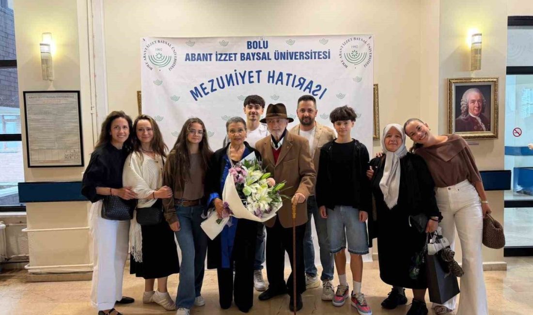 Bolu’da yaşayan 76 yaşındaki Saadet Söyleyici Yasa, içindeki sanat tutkusunu