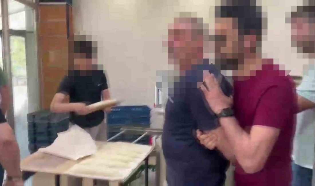 8 ayrı suçtan aranan ve 24 yıl hapis cezası bulunan firari ekmek fırınında yakalandı Kocaeli’de 8 ayrı suçtan toplam 24 yıl kesinleşmiş hapis cezası