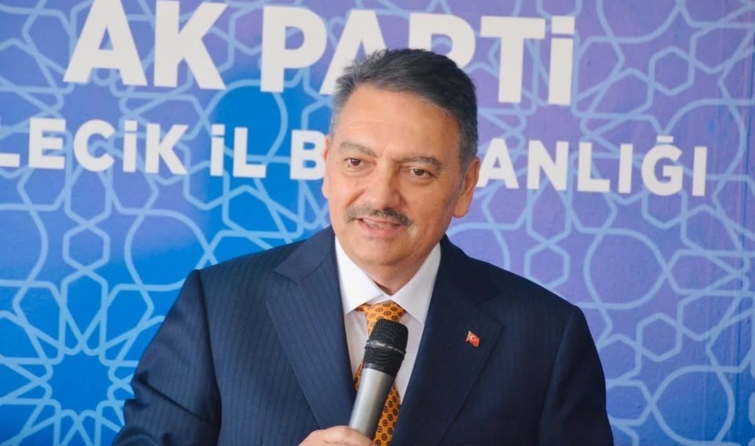 AK Parti Genel Başkan Yardımcısı Öğütken: “AK Parti’mizin bayrağını göklere çıkartmaya çalıştık” AK Parti Genel Başkan Yardımcısı Ahmet Baha Öğütken, saha çalışmaları