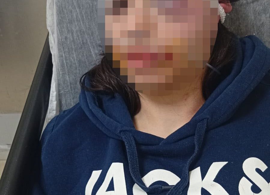Kocaeli’nin Körfez ilçesinde kendisinden ayrılmak isteyen kız arkadaşını alıkoyarak darbettiği