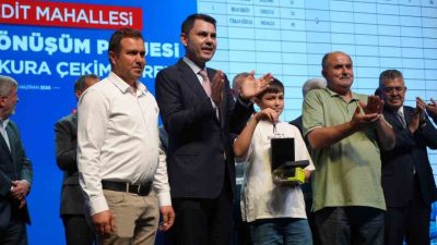 Çevre, Şehircilik ve İklim Değişikliği Bakanı Murat Kurum, Kocaeli’de yapımı