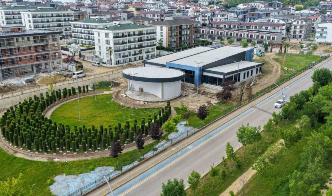 Başiskele Belediyesi, çocukların ve gençlerin bilimle buluşmasını sağlamak amacıyla hayata