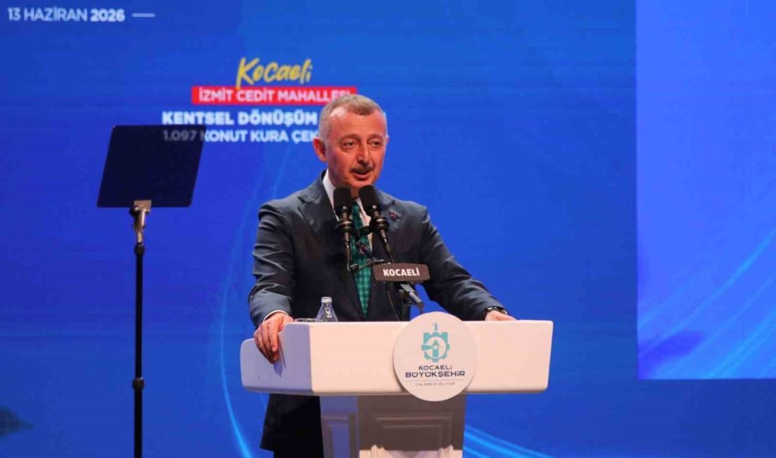 Başkan Büyükakın: “Gökteki yıldızları vaat edip sonra çok basit işleri bile yapmadan kaçanlar oldu” Kocaeli’de Cedit Kentsel Dönüşüm Projesi’nin kura çekiminde konuşan Kocaeli Büyükşehir