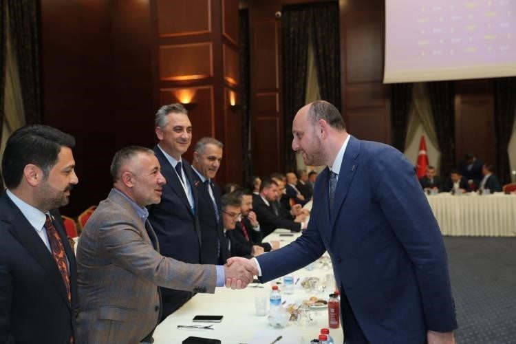 Başkan Yıldırım teşkilat toplantısına katıldı AK Parti Bilecik İl Başkanı Serkan Yıldırım, teşkilat toplantısına katıldı.