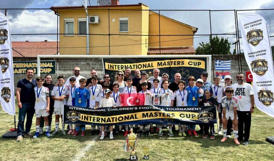 Bilecikli genç kaleci Doruk Subaşıoğlu, Beşiktaş altyapısındaki takımı ile katıldığı