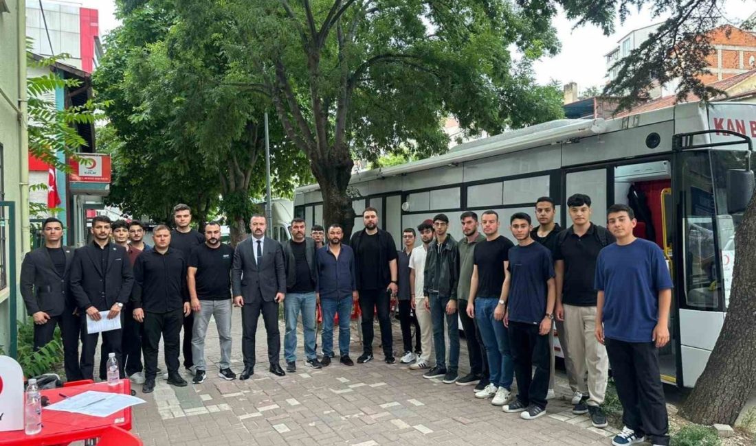 Bilecik’te Ülkü Ocakları tarafından kan bağışı seferberliği düzenlendi. Bilecik Ülkü