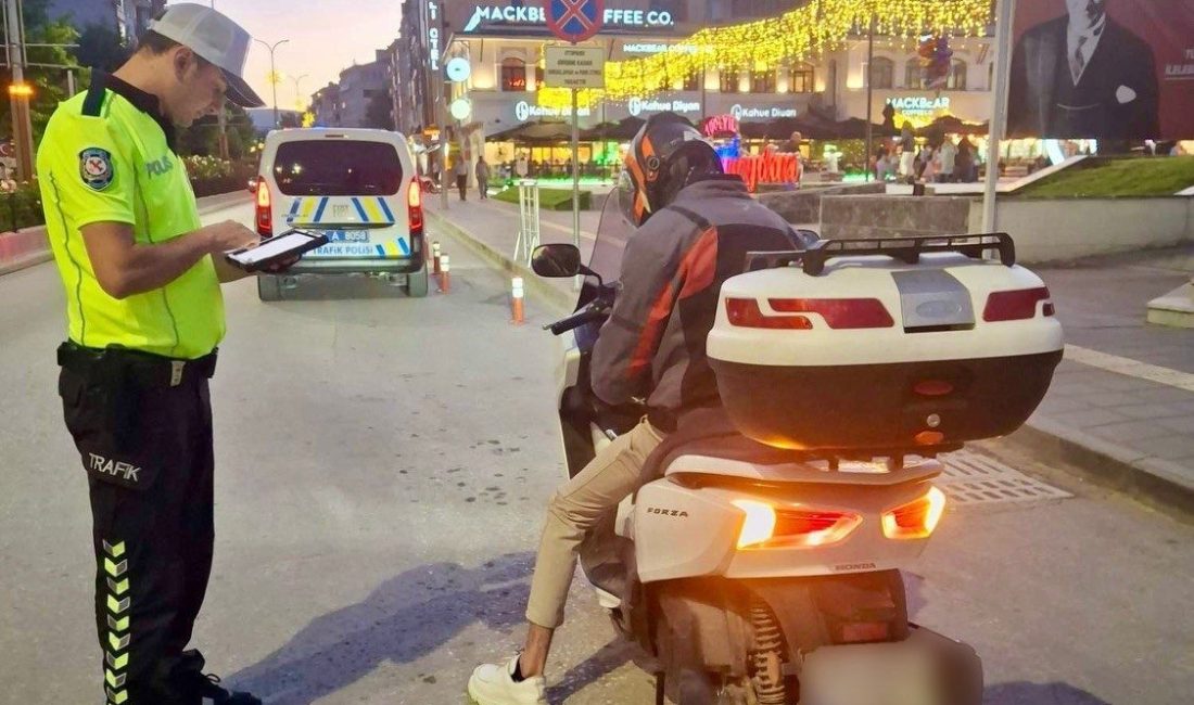Bilecik’in Bozüyük ilçesinde 280 motosiklet sürücüsü denetlendi. Bozüyük ilçesinde İlçe