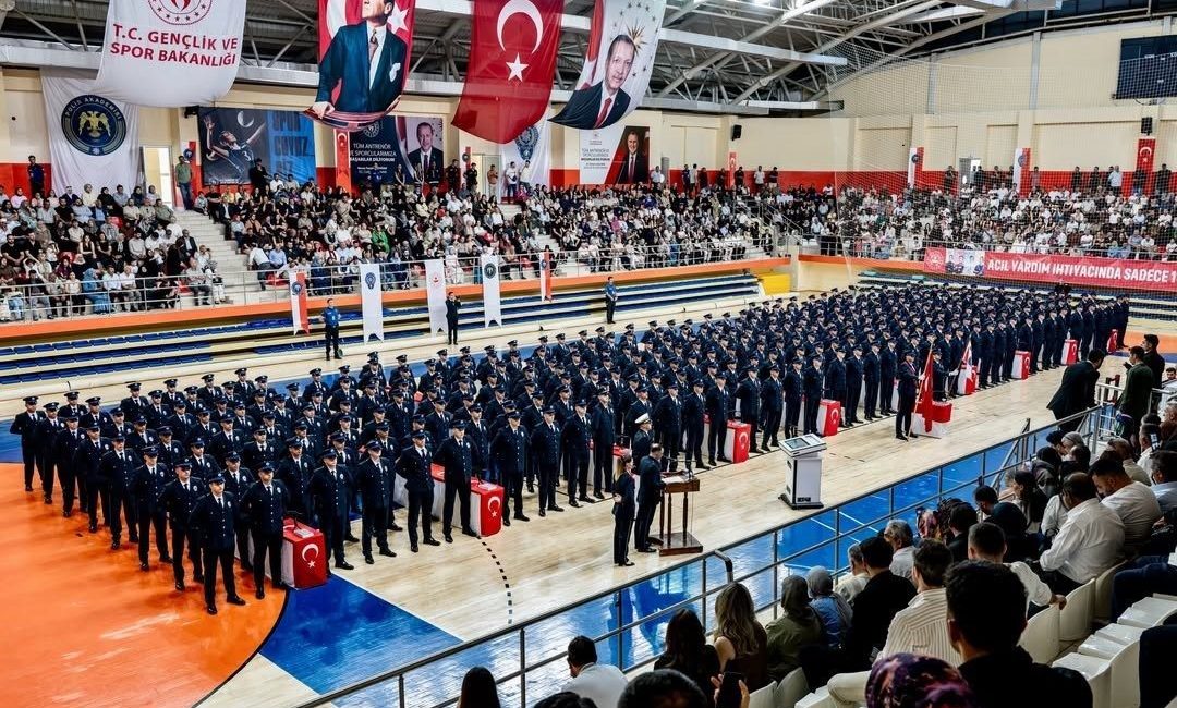 Bilecik’te Polis Meslek Eğitim Merkezi (POMEM) 32. Dönem Mezuniyet Töreni’nde