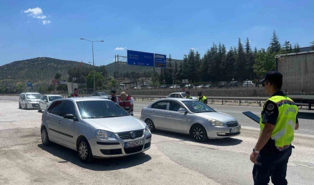 Bilecik’te 758 şahıs ve 221 araç sürücüsü sorgulandı. Edinilen bilgilere