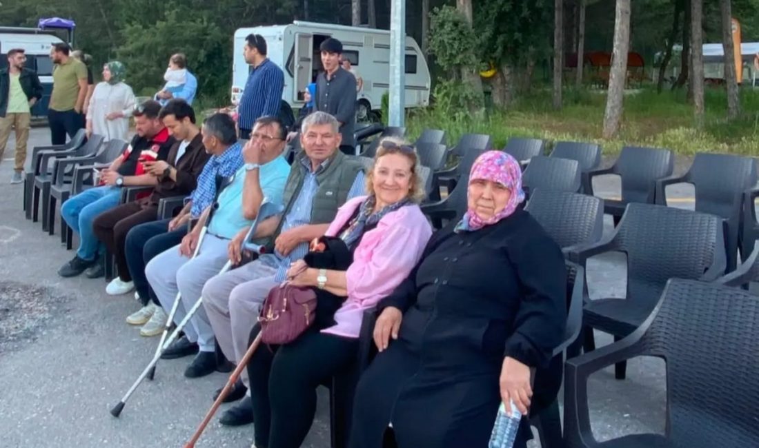 Bilecik’te açık hava sineması etkinliği düzenlendi. Bilecik Aile ve Sosyal