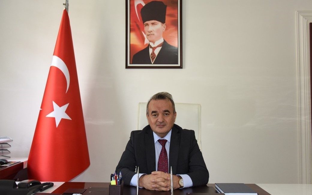 Bilecik’te birçok mülki idare amirinin görev yeri değişti Resmi Gazete’de yayımlanan kararla 430 mülki idare amirinin görev yerlerinin