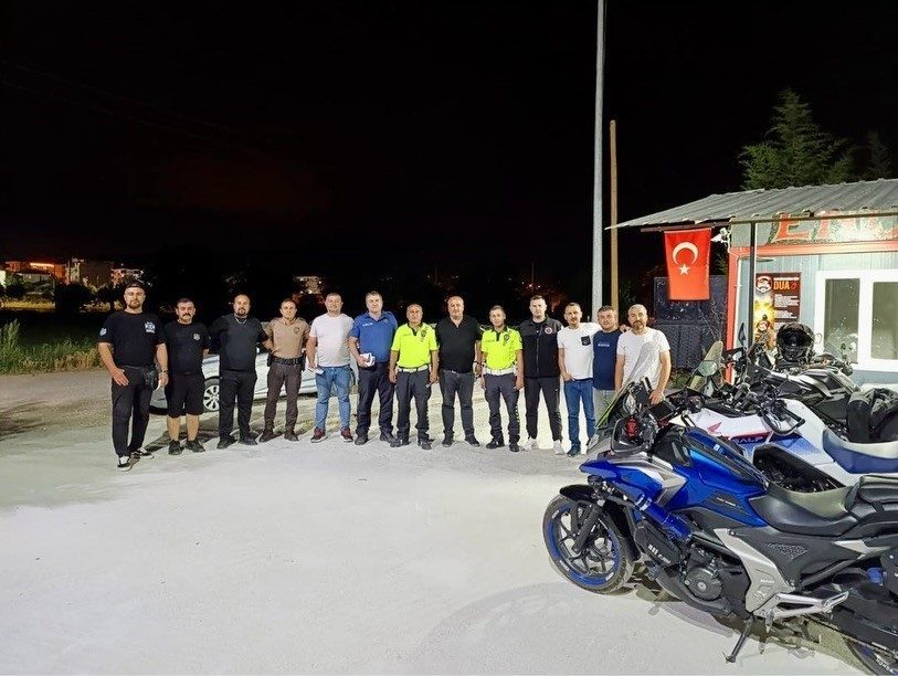 Bilecik’in Osmaneli ilçesinde dolandırıcılık ve güvenli sürüş konularında bilgilendirme faaliyeti