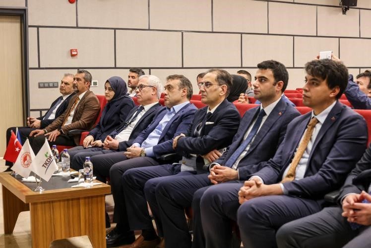Bilecik’te kırsal yatırımlar masaya yatırıldı Bilecik’te IPARD Programı kapsamında kırsal altyapı yatırımlarına ilişkin toplantı düzenlendi.