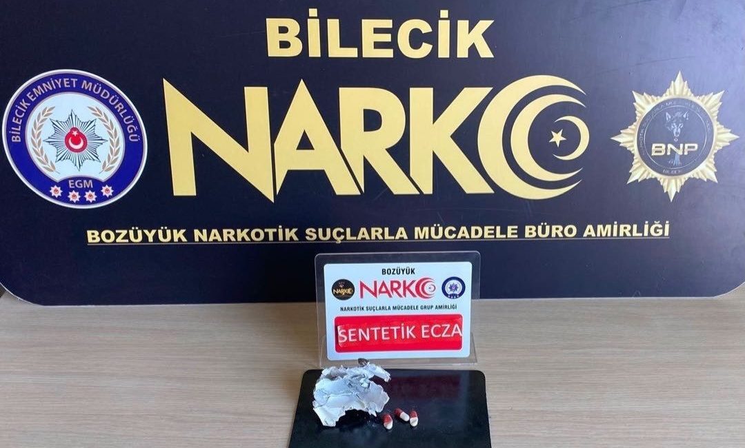Bilecik’te bir şahsın üzerinde ’Lyrica’ adı verilen uyuşturucu madde ele