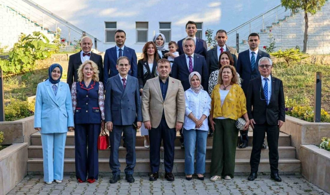 Bilecik’te mülki idare amirlerine veda programı düzenlendi. Resmi Gazete’de yayımlanan