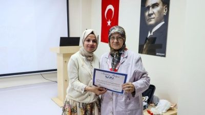 Bilecik Sağlıklı Hayat Merkezi’nde ’Temel İlk Yardım Farkındalık Eğitimi’ düzenlendi.