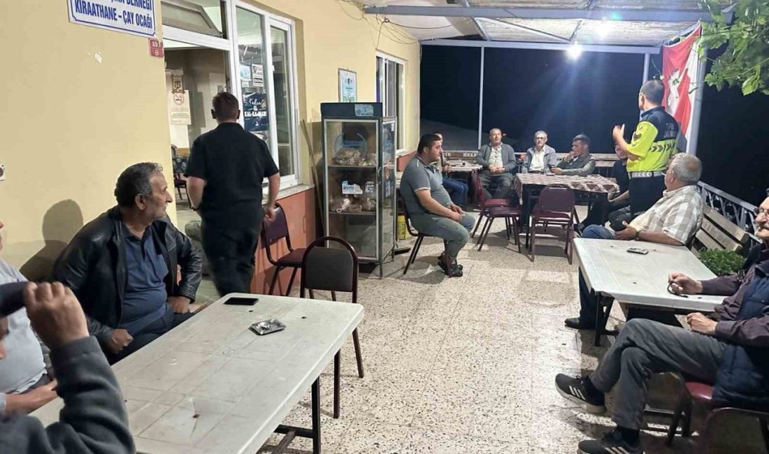 Bilecik’te trafik güvenliği eğitimi Bilecik’in Gölpazarı ilçesinde jandarma ekiplerince vatandaşlara trafik güvenliği eğitimi verildi.
