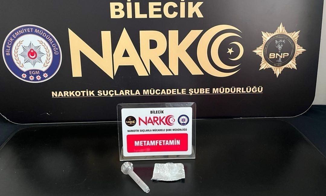 Bilecik’te gerçekleştirilen uyuşturucu operasyonunda 1 şüpheli gözaltına alındı. Edinilen bilgilere