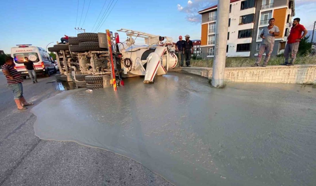 Bolu’da beton mikserinin devrilmesi sonucu meydana gelen trafik kazasında sürücü