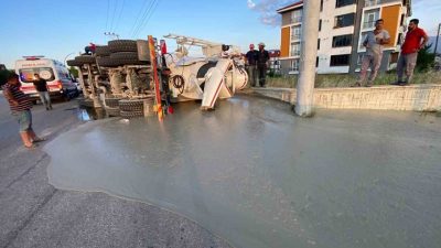 Bolu’da beton mikserinin devrilmesi sonucu meydana gelen trafik kazasında sürücü