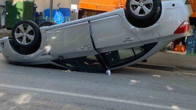 Bolu’da park halindeki cipe çarpan otomobilin takla atması sonucu meydana