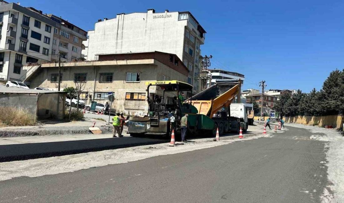 Çayırova Uğur Mumcu Caddesi yenileniyor Kocaeli Büyükşehir Belediyesi, Çayırova Uğur Mumcu Caddesi’nde üstyapı yenileme çalışması