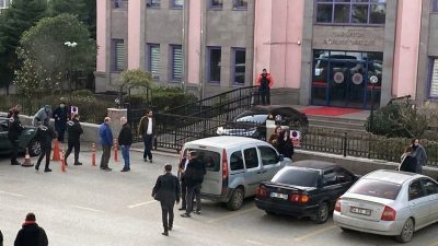 Sakarya’nın Sapanca ilçesinde 3 kişi arasında çıkan ve 23 yaşındaki